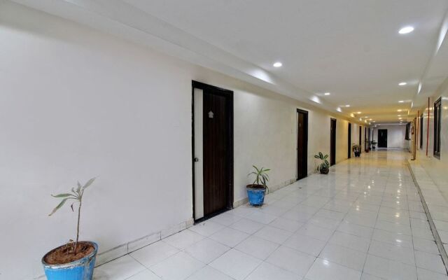 OYO 43619 Sahasra Residency