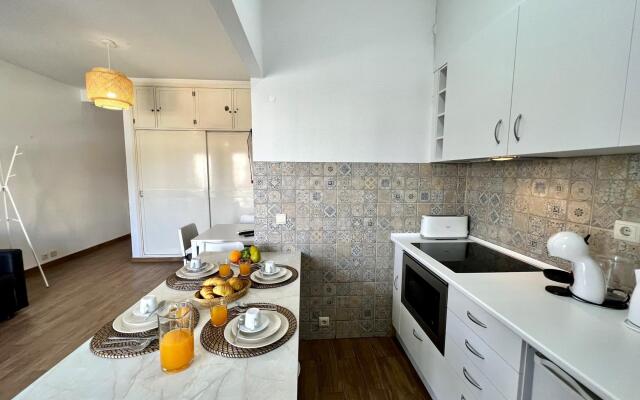 VILAMOURA CENTRAL 4 WITH POOL by HOMING