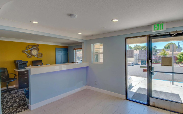 Americas Best Value Inn Hayward