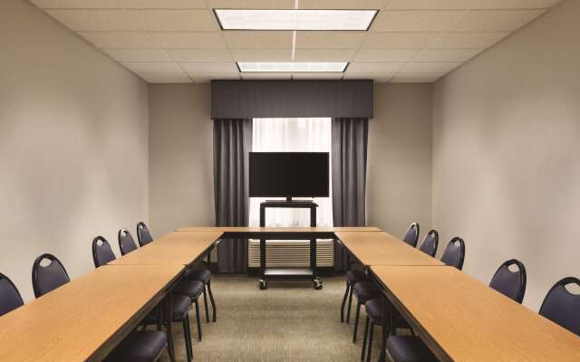 Country Inn & Suites by Radisson, Lawrenceville, GA