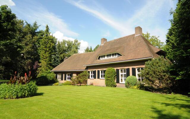 Cozy Mansion in Gemert near the Forest