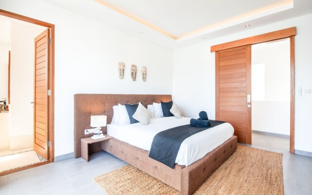 New 5BR Villa Beach at 200m Canggu