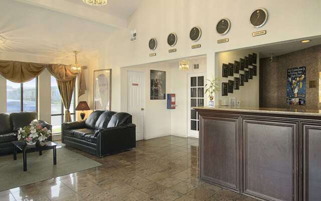 Solara Inn and Suites