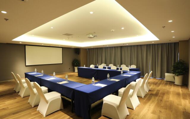 Holiday Inn Express Linyi Riverside by IHG