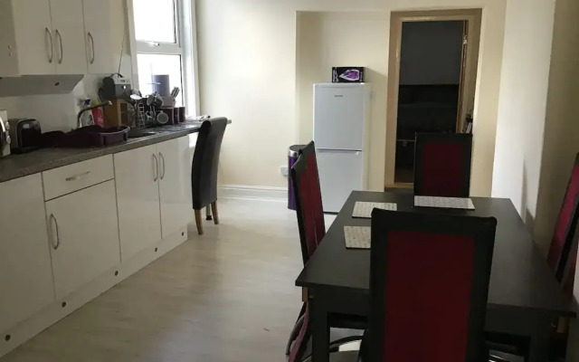 Immaculate 1-bed Apartment in Rhyl