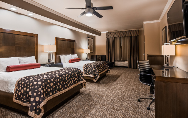 Best Western Premier Crown Chase Inn & Suites