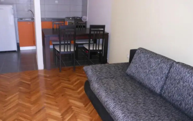 Apartments D & P