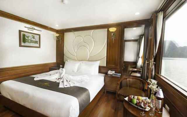 Alova Gold Cruises Halong