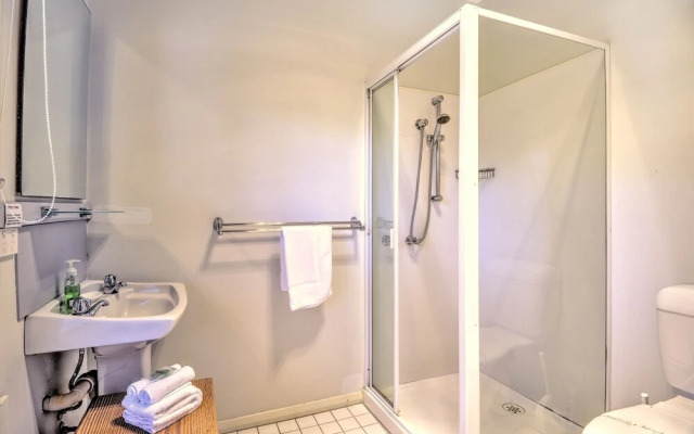 Cove Beach Apartment 1