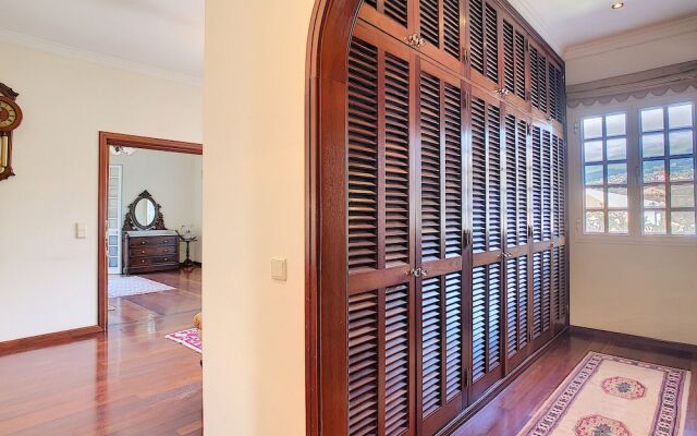Villa Vista Sol by MHM