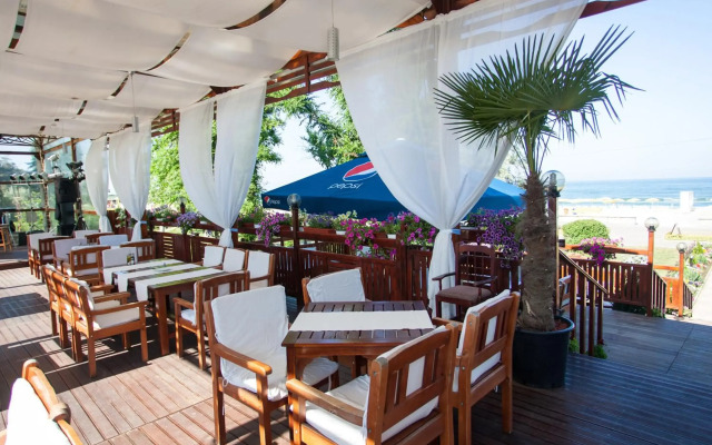 Central Mamaia