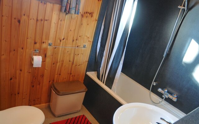 Cozy, Wooden Chalet With Deck, Near Durbuy
