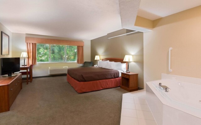 AmericInn Lodge & Suites Republic