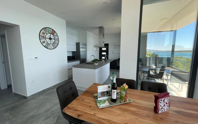 Palms & Beach Maslenica