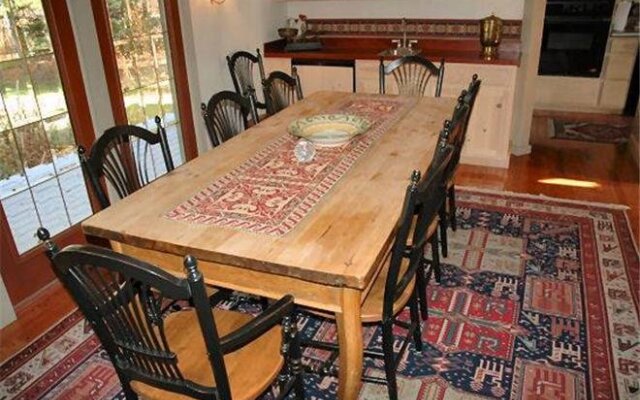 Leonard House: Great Aspens Home with Private Hot Tub! Home