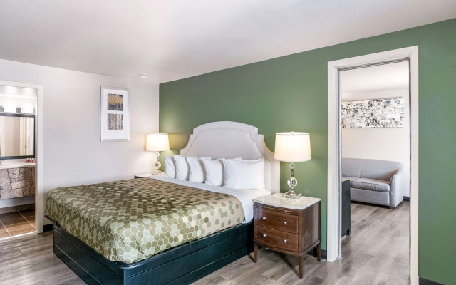 Suburban Studios Neenah-Appleton