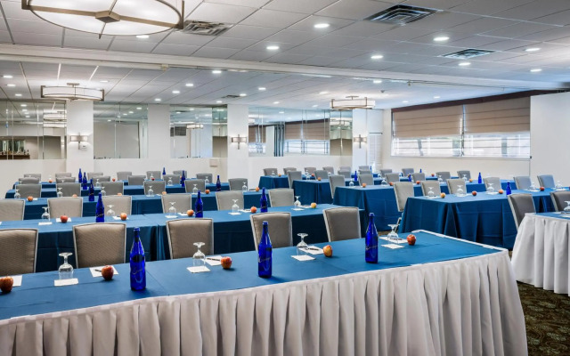 The Kenilworth Hotel - Newark Airport West
