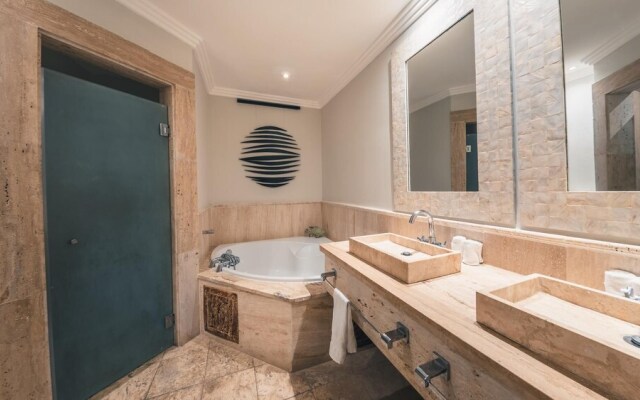 Amazing Waterfront 2BR Condo at Fishing Lodge B6