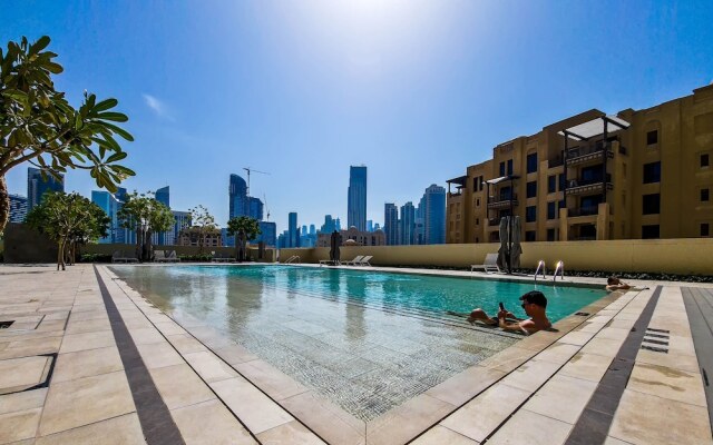 Manzil - 2BR | Downtown | Full Burj Khalifa view