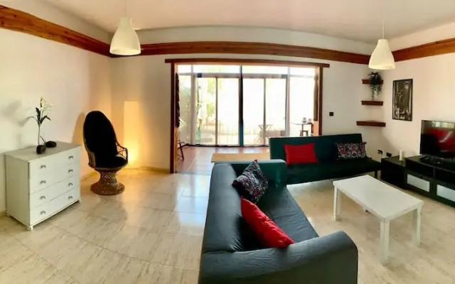 Bayside Casa Canto Ideal Retreat in Costa Teguise