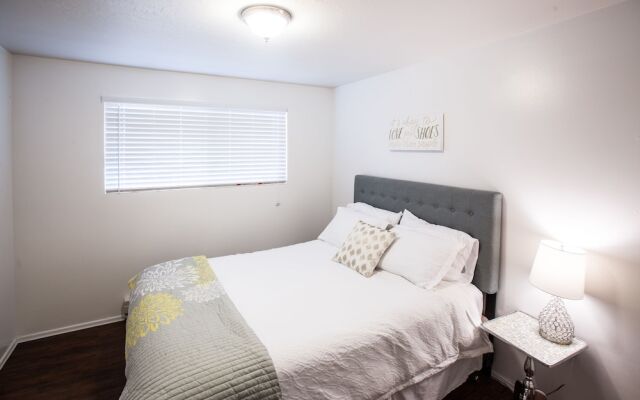 Seattle Skyline Supreme - New Apt - Sleeps 6