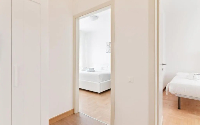 Santa Rita Roomy Apartment