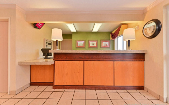 Red Roof Inn & Suites Danville, IL