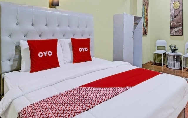 OYO 92206 Maharani Guest House Syariah