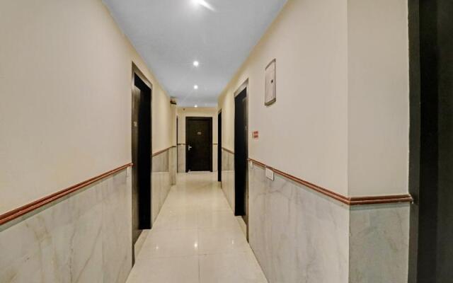 OYO Townhouse 516 Hotel N Suites