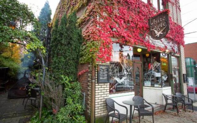 McMenamins White Eagle