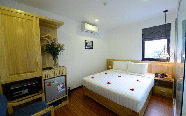 Blue Hanoi Inn Luxury Hotel