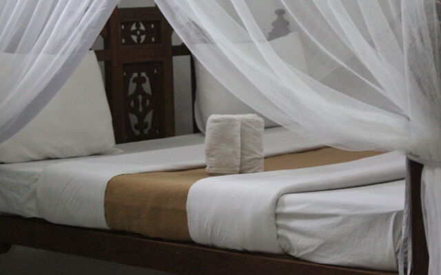 Safari Lodge Hotel