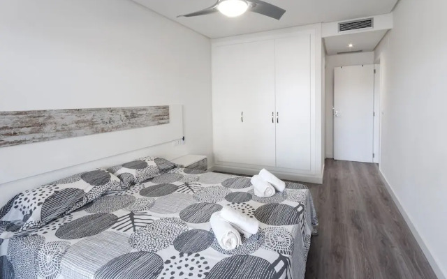 Brezo in Oliva With 2 Bedrooms and 2 Bathrooms