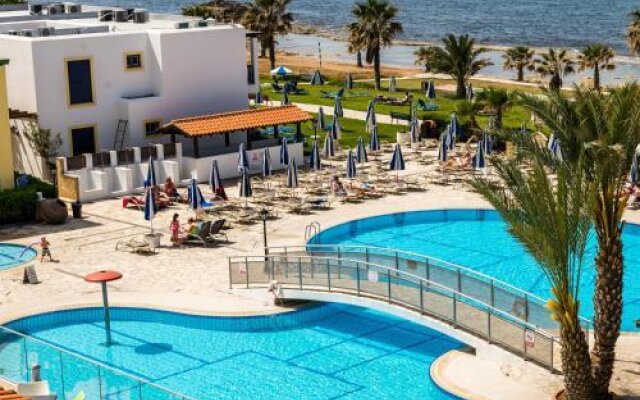 Resort 4 stars Paphos