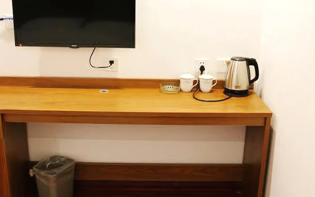 Youxin Airport Aviation Apartment