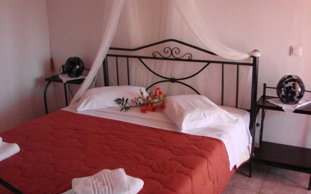 Christianna Studios