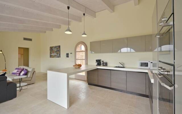 Luxury 2 Rooms Apt Rosemary in Siena Resort