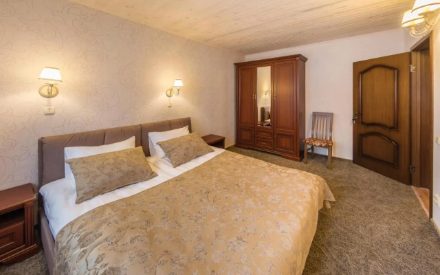 5 Kaminov VIP Apartments