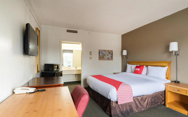 OYO Hotel Sumter SC Downtown