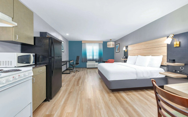 La Quinta Inn & Suites by Wyndham Woodway - Waco South