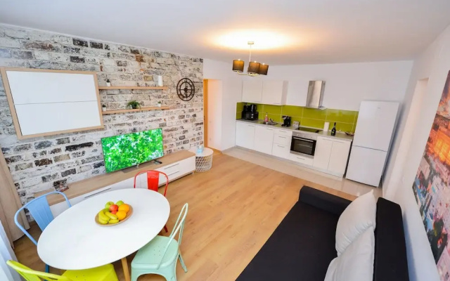 Bucharest Apartment - Two Bedrooms - 6 Guests - Cismigiu Gardens