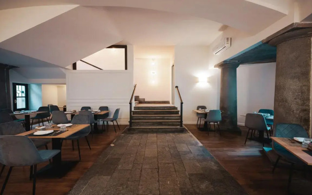 Carlo Felice Square Apt