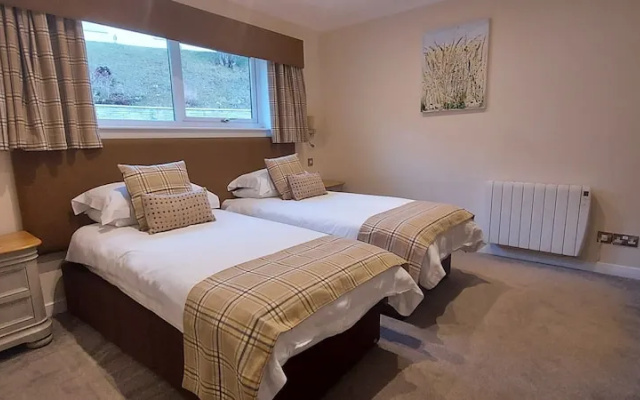 Loch Rannoch Highland Club Pine Marten Lodge 08