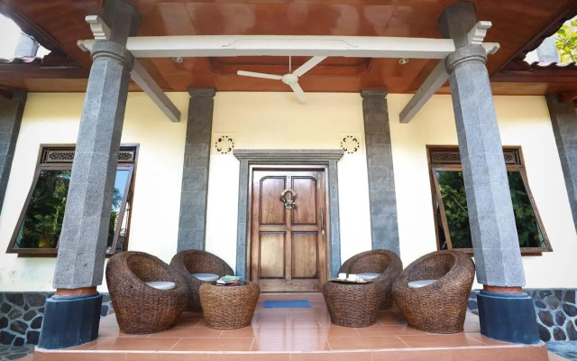 Villa Maryadi