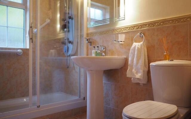 Inglewood Lodge B&B
