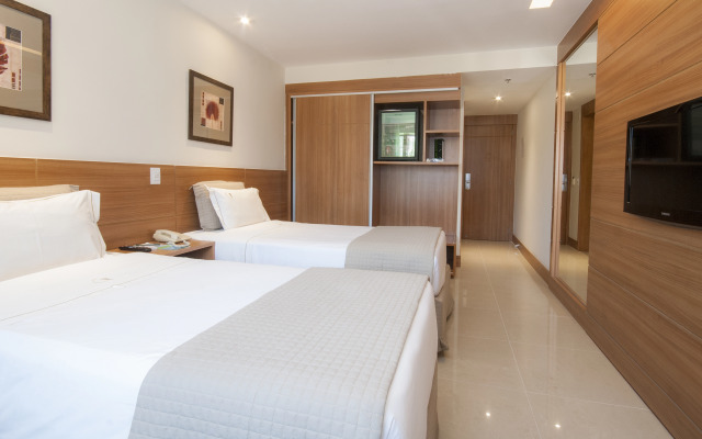 Américas Granada Hotel