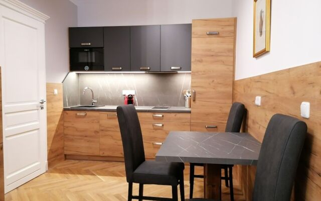 GOLDEN STAR - Premium Apartments