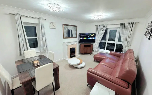 2 Bed-2 Bath-town Centre-free Parking