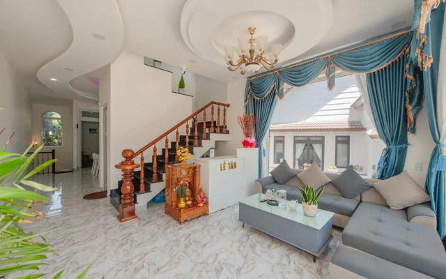 Vy House