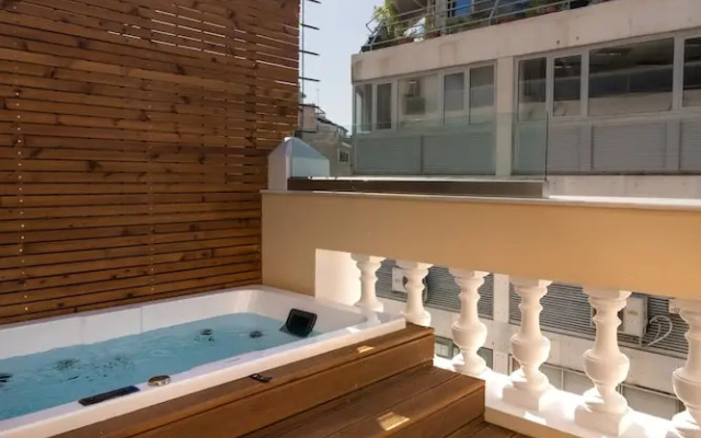 Praxitelous Luxury Suites